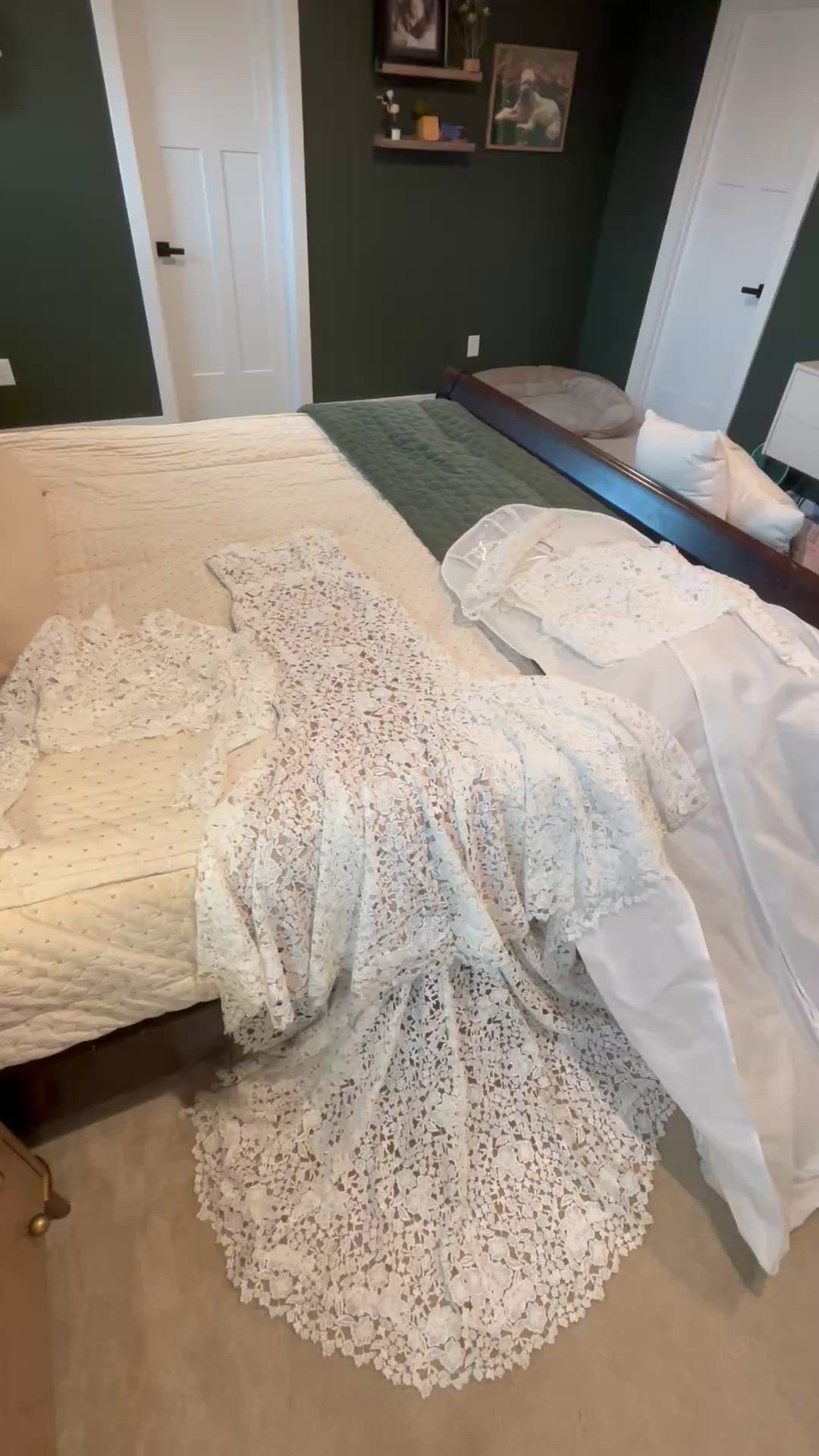 Monique Lhuillier, Atherton