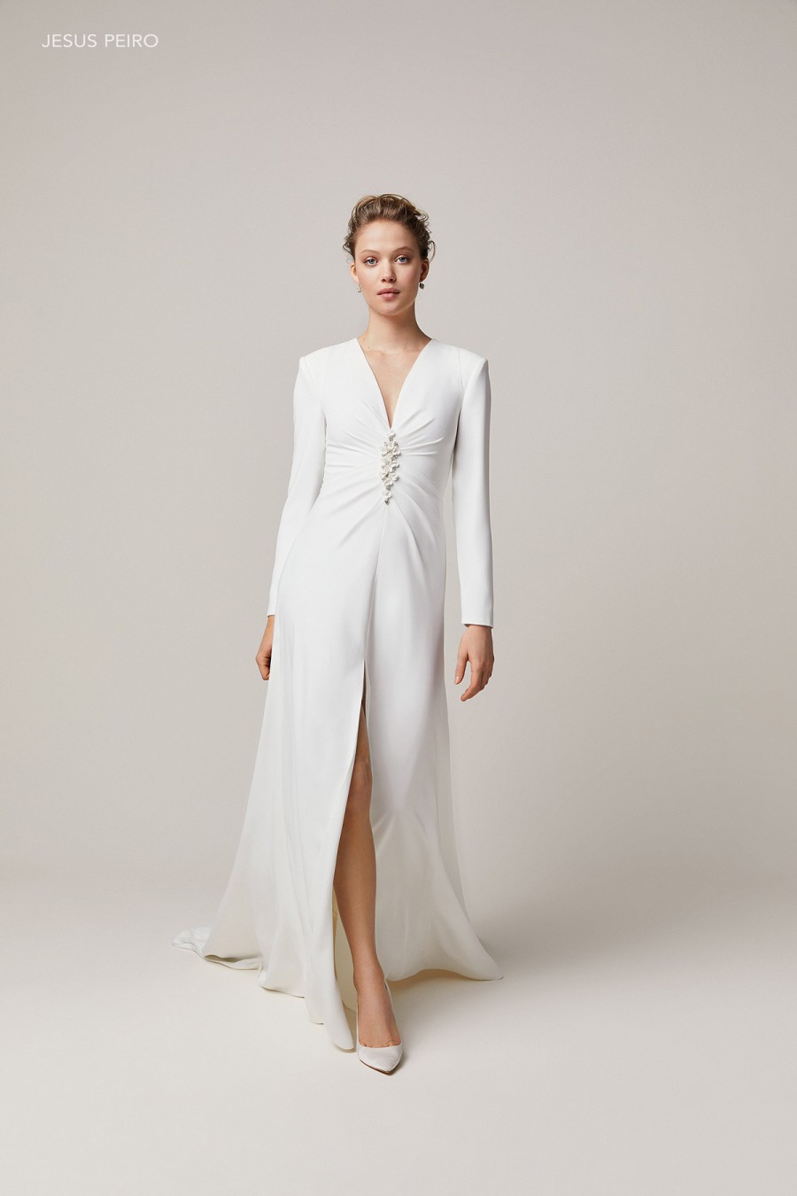 25 Contemporary Crepe Bridal Gowns – Stillwhite Blog