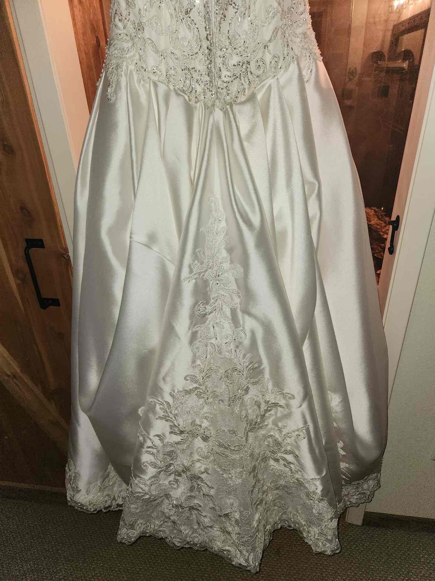 Maggie Sottero Kimora New Wedding Dress Save 43% - Stillwhite