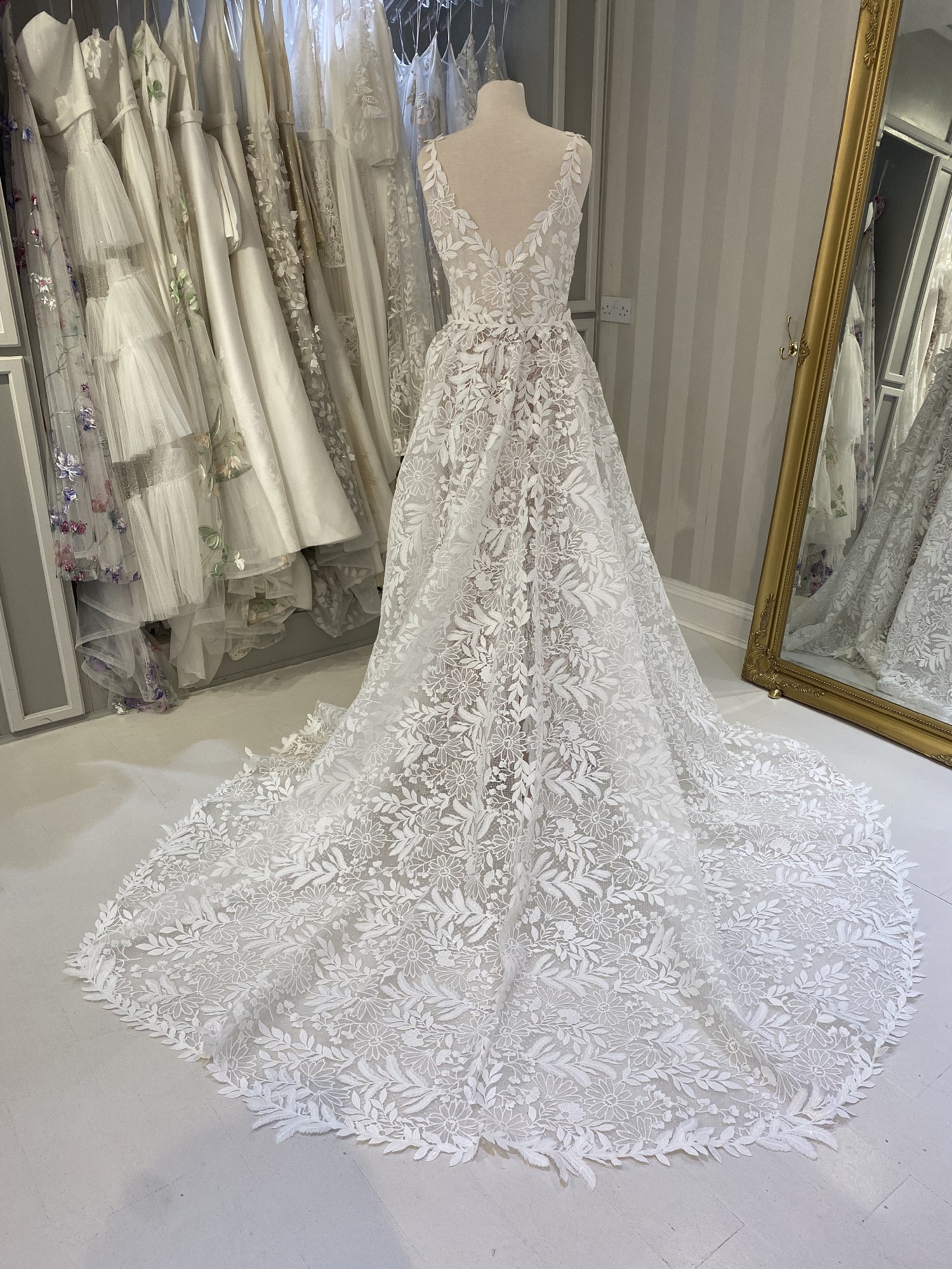 Savin London Annalise + Skirt Sample Wedding Dress Save 40% - Stillwhite