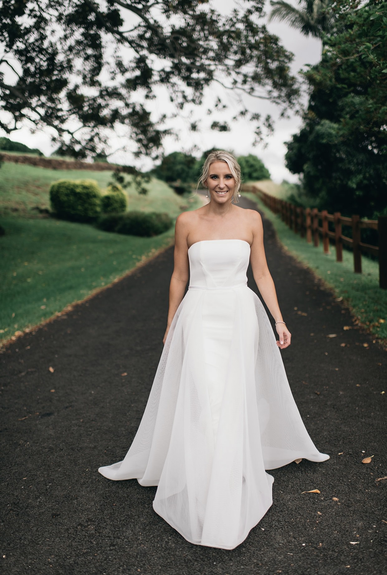 Karen Willis Holmes Used Wedding Dress Save 42% - Stillwhite