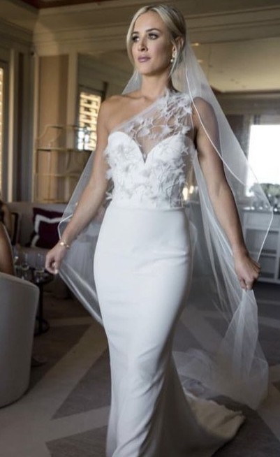 Suzanne Neville New Wedding Dress Save 47% - Stillwhite