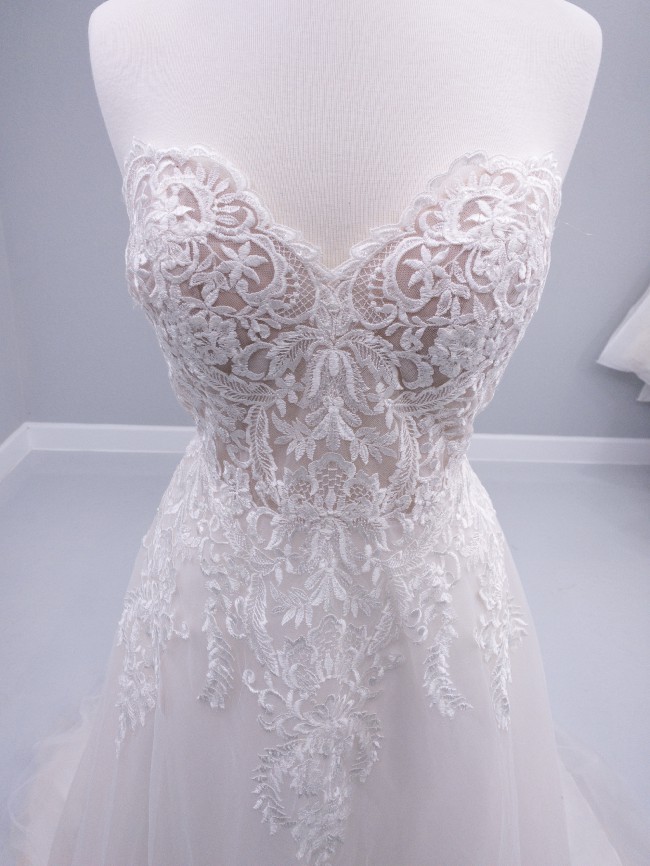 Rebecca Ingram Vanessa 9RS806ZU Sample Wedding Dress Save 76% - Stillwhite