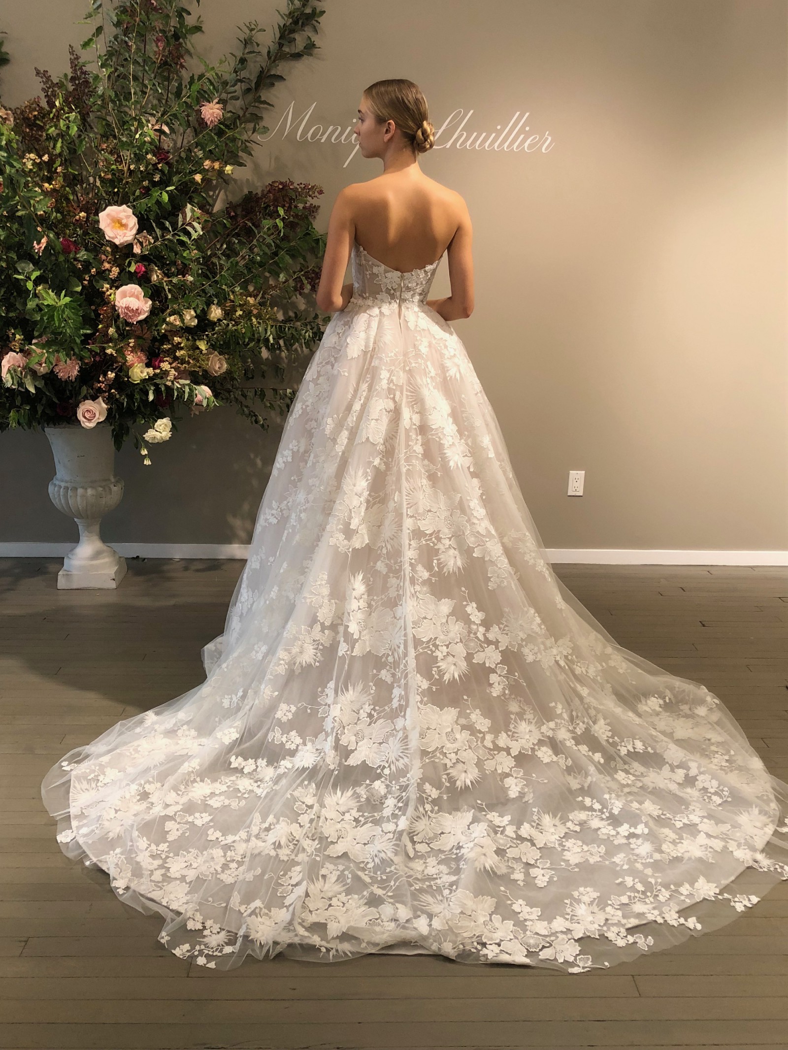 monique lhuillier bridal 2019
