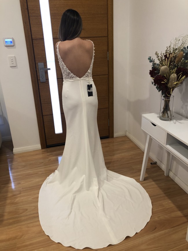 Made With Love Tommy Crepe New Wedding Dress Save 37