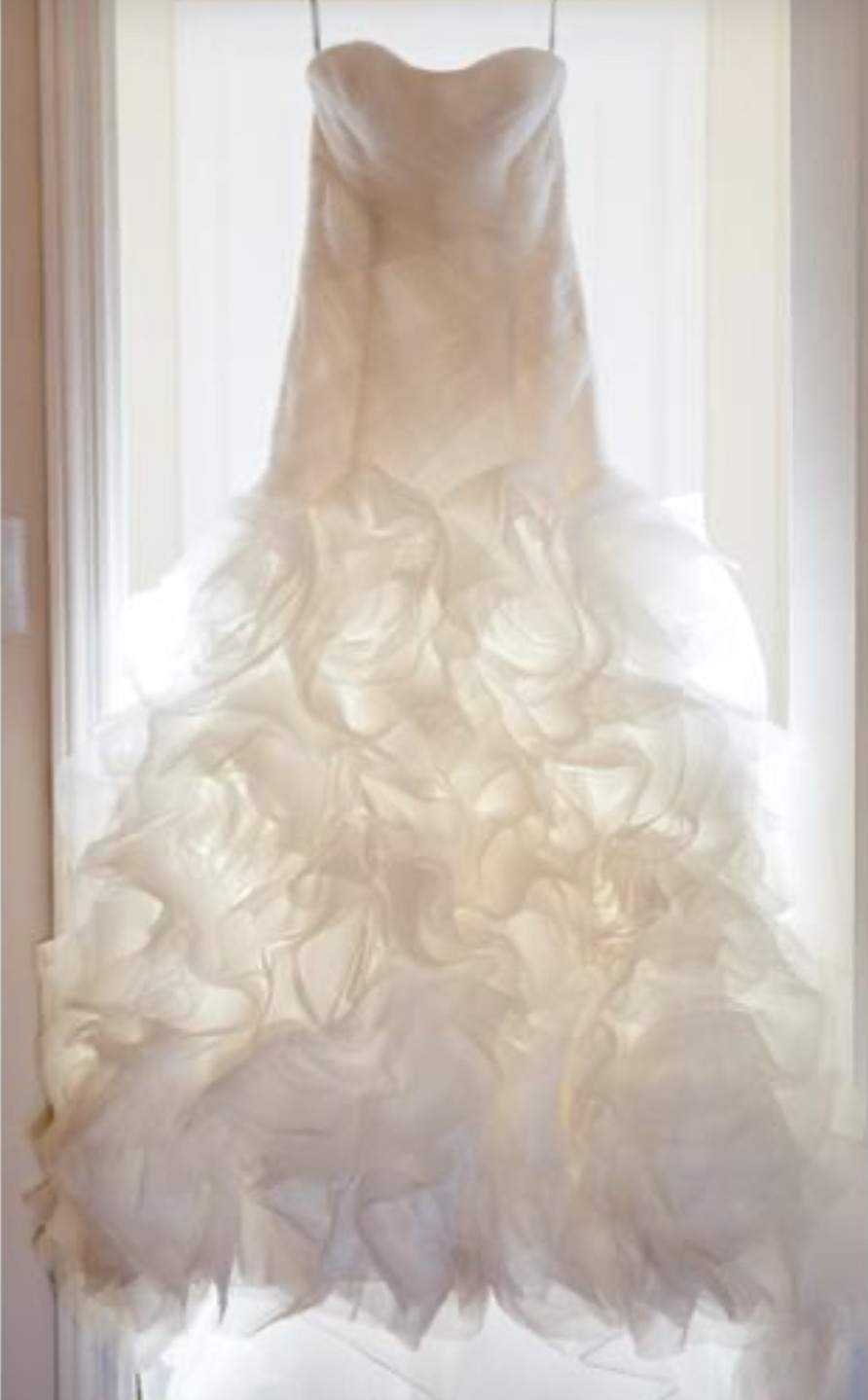 Vera Wang VW 351172 New Wedding Dress Save 29% - Stillwhite