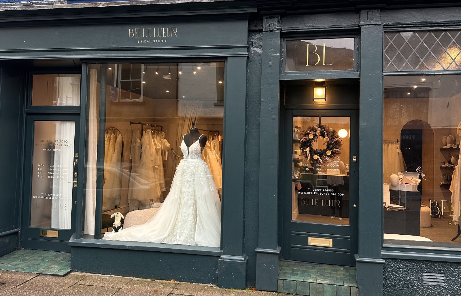 Belle Lueur Bridal on Stillwhite