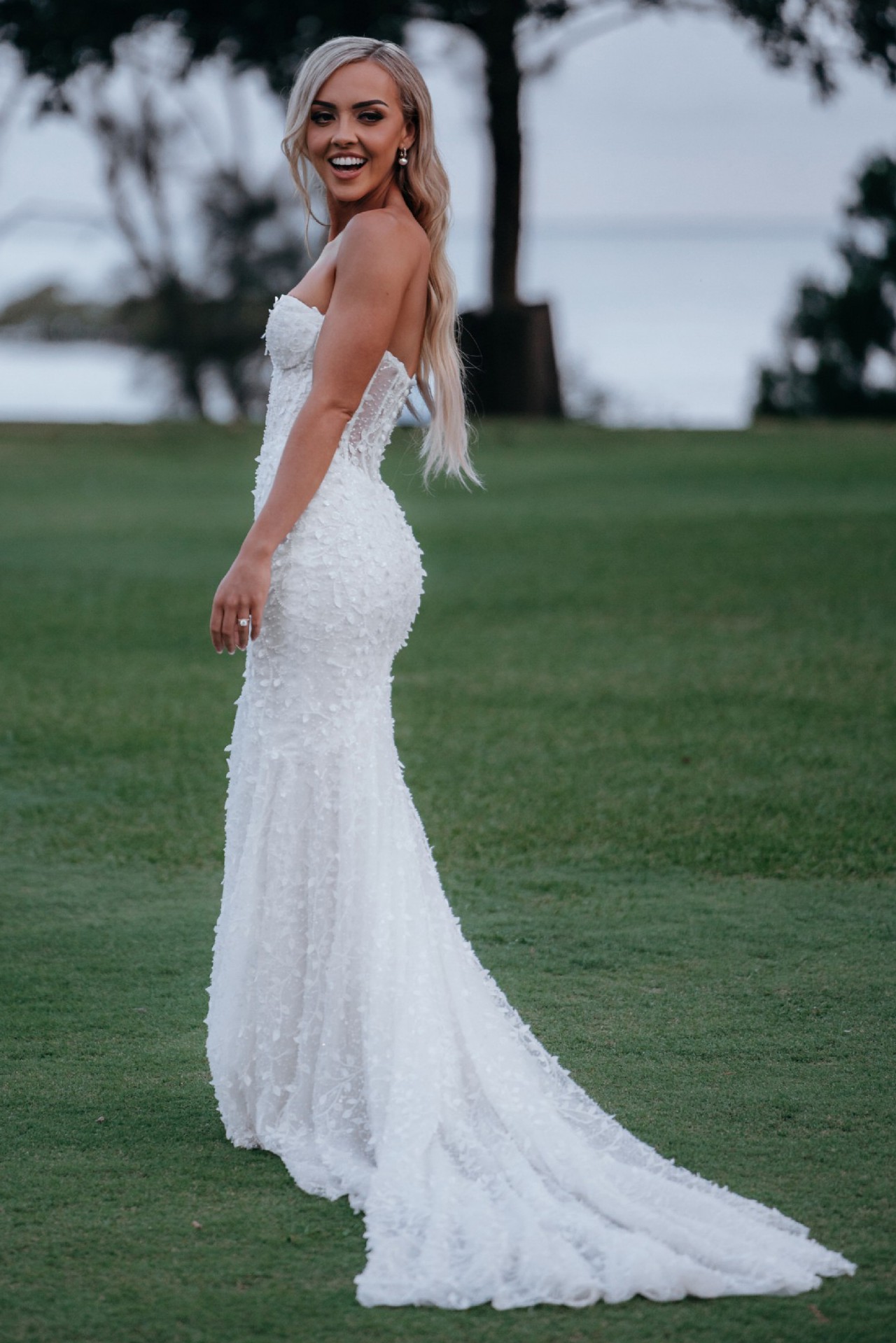 Ollies selling wedding dresses shop