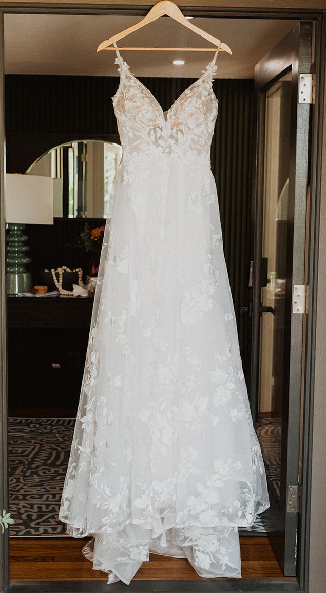 Maggie Sottero, WINTER Wedding Dress Save 71% - Stillwhite