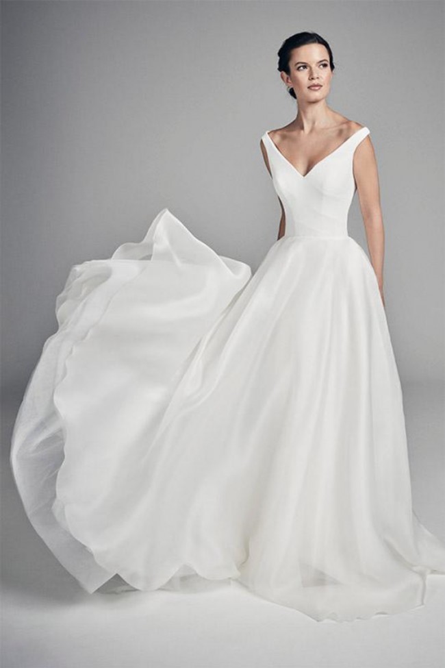 suzanne neville sample sale 2021