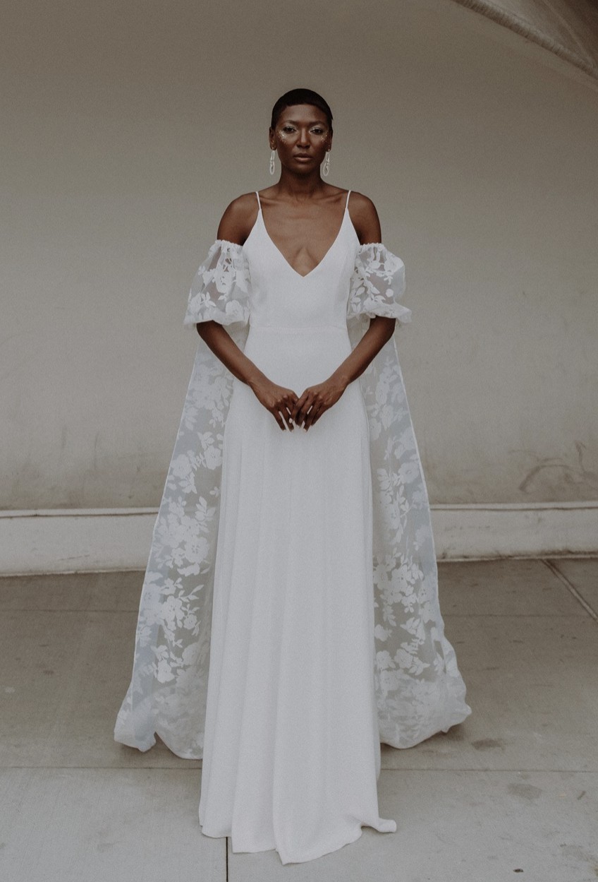 Loulette Bride Lola Cape New Wedding Dress Save 80% - Stillwhite