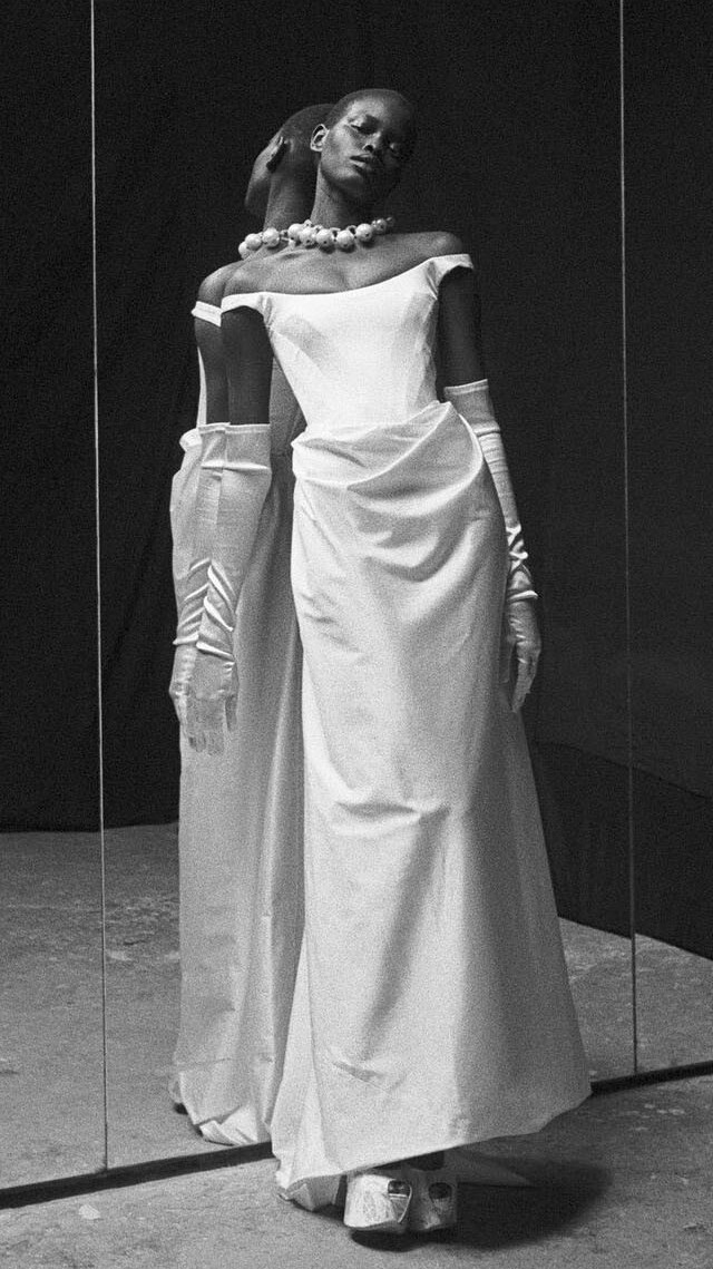 Vivienne Westwood, Nova Camille Wedding Dress Save 43% - Stillwhite Vivienne Westwood, Nova Camille Wedding Dress Save 43% - Stillwhite