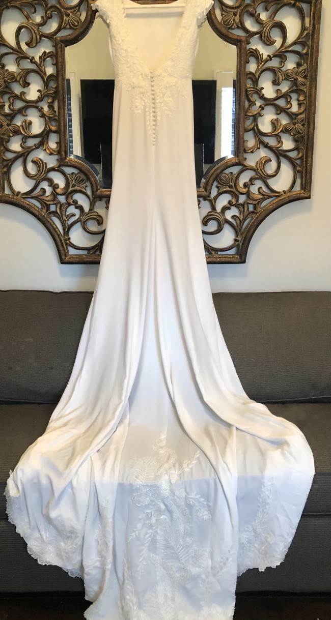anitra pronovias
