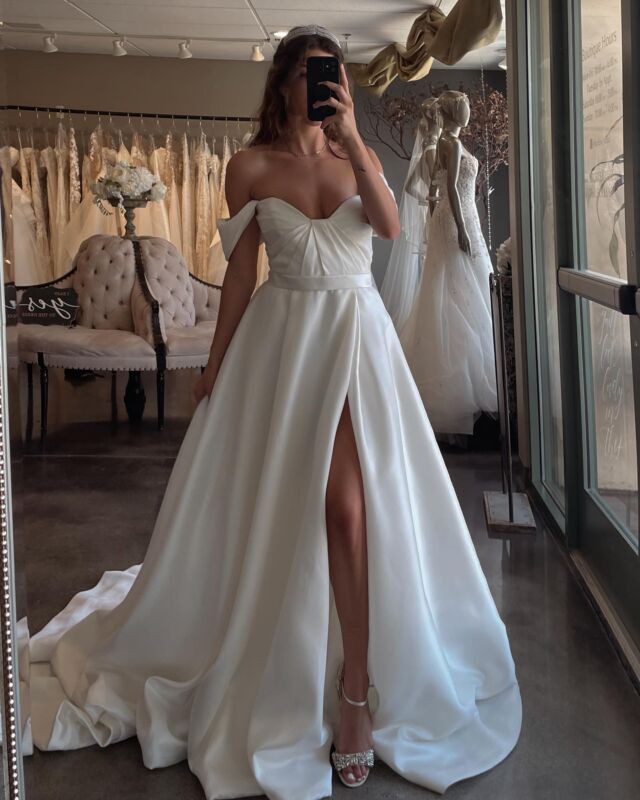 Pronovias Dominique New Wedding Dress Save 50% - Stillwhite