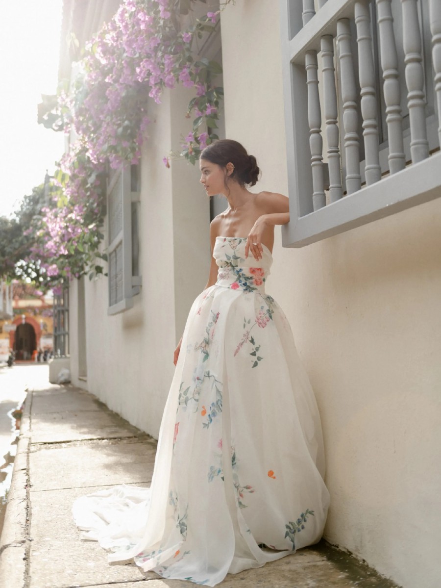 Monique Lhuillier Monique Lhuillier