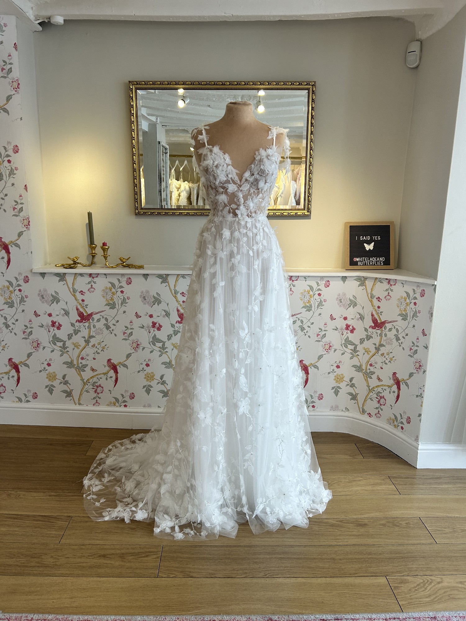 Daalarna Couture FLC 890 Sample Wedding Dress Save 73 Stillwhite