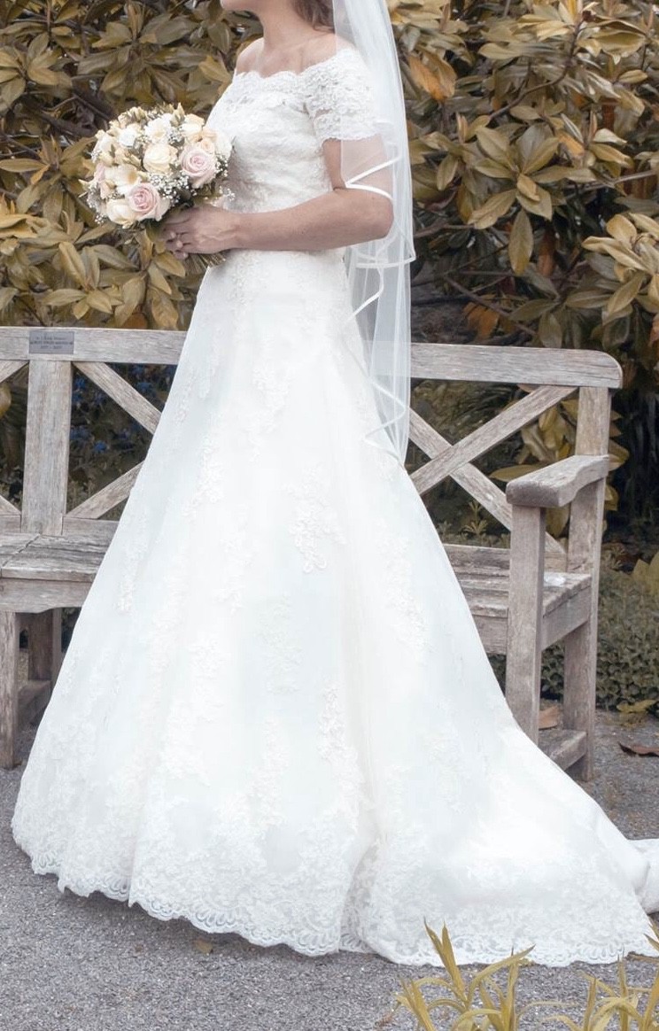 Pronovias Letour Used Wedding Dress on Sale 58 Off