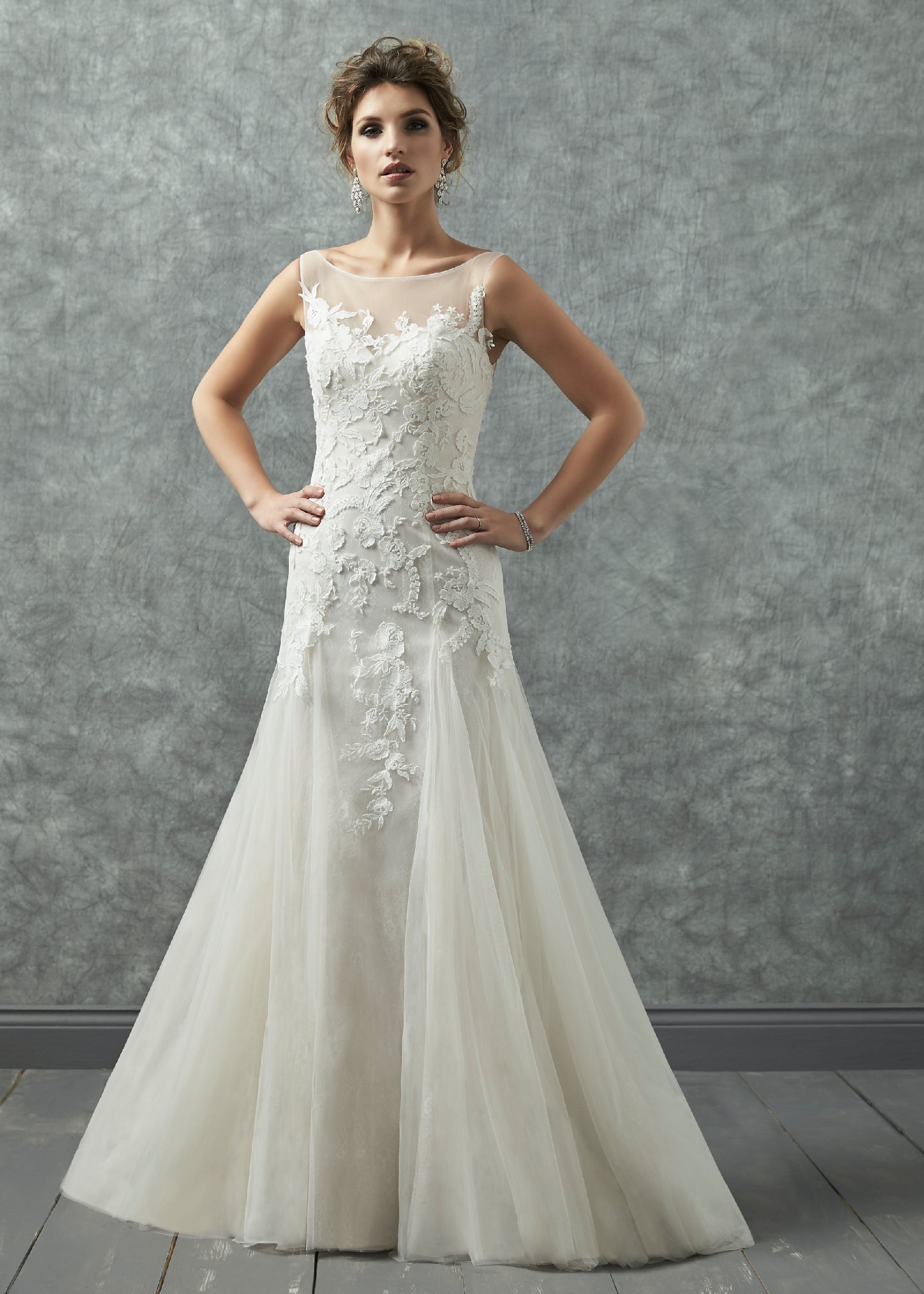 Jennifer Wren Cleveland Sample Wedding Dress - Stillwhite