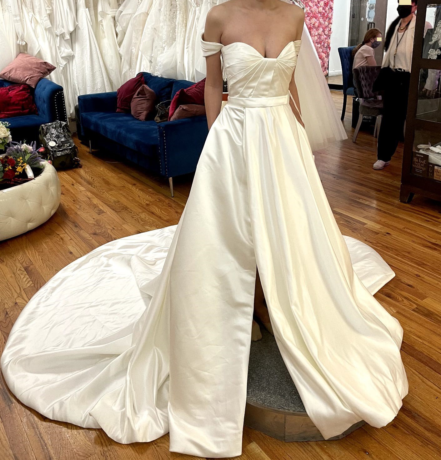 Pronovias Dominique Wedding Dress - Stillwhite