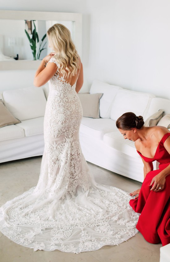 leah da gloria still white