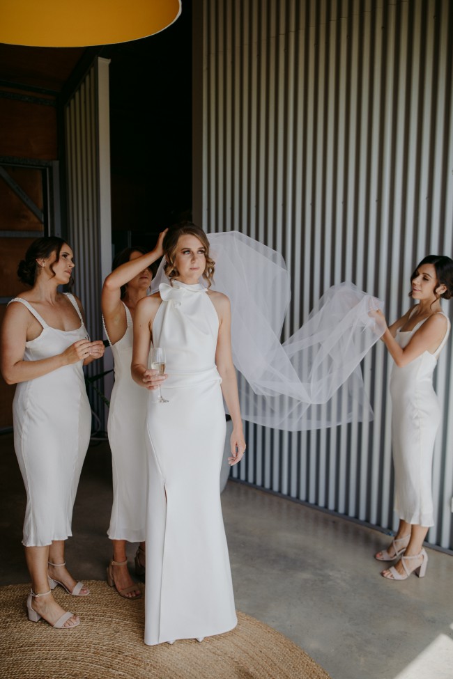 House Of Ezis Supreme Gown Used Wedding Dress Save 33 Stillwhite