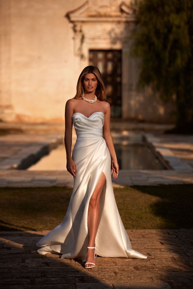 white christmas dresses Buy EMERALD | Bridal Dresses & Gowns main image 0
