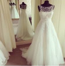 Romantica Claudia Preloved Wedding Dress On Sale 75 Off Stillwhite