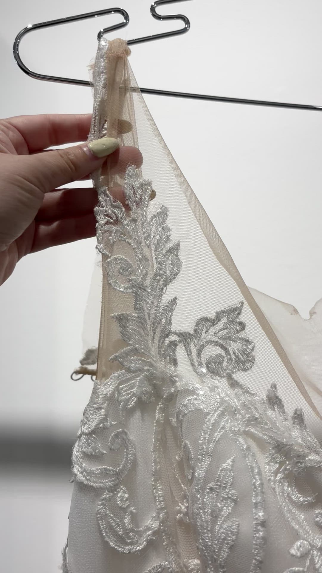 Casablanca Bridal, 2328