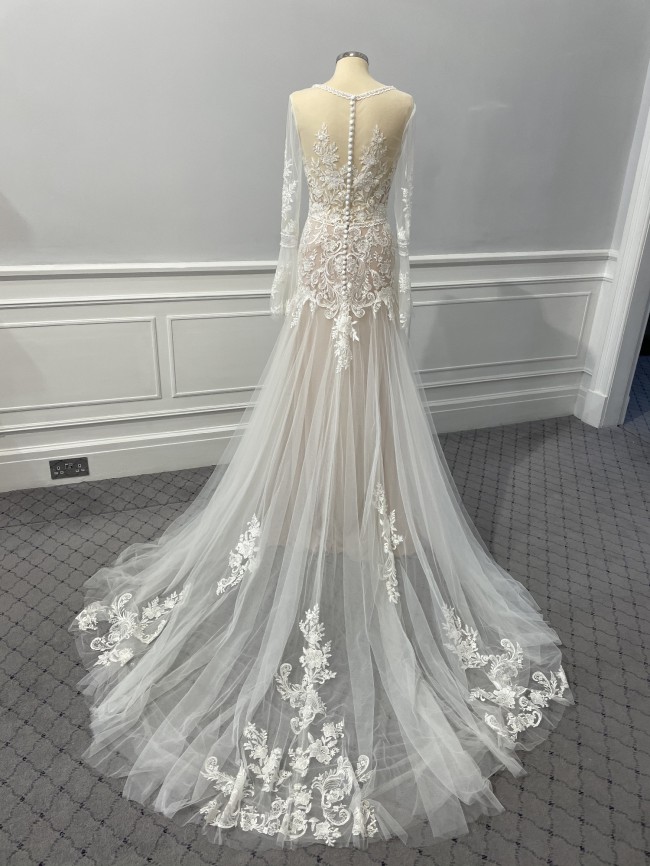 tyson pronovias