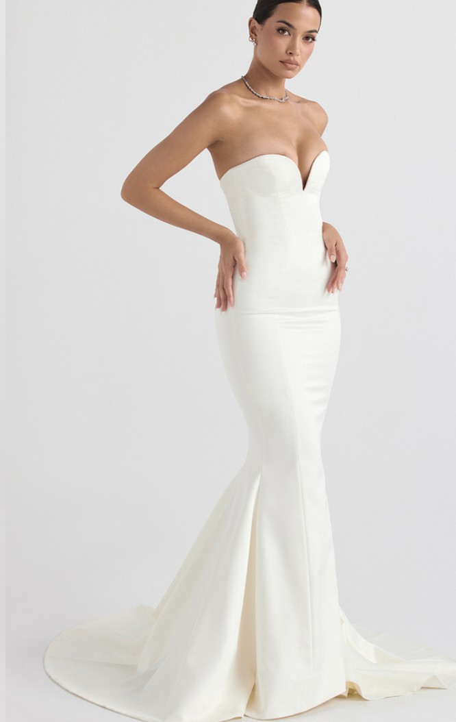 House Of CB New Wedding Dress Save 61 Stillwhite