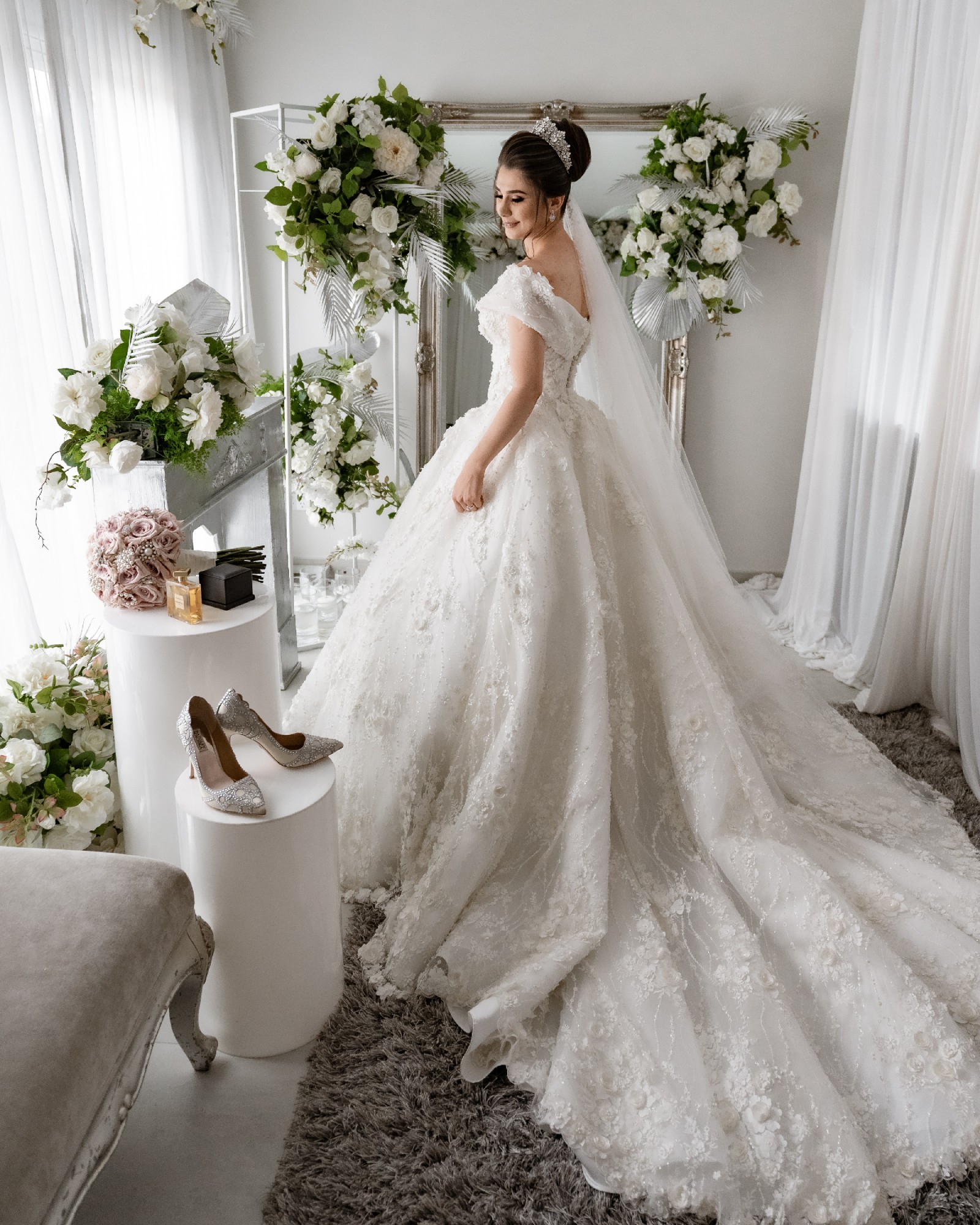 Suzanna Blazevic Custom Made Used Wedding Dress Save 50% - Stillwhite