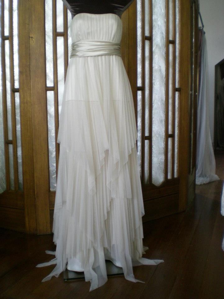 Gwendolynne Charlotte  Second  Hand  Wedding  Dress  on Sale 81 
