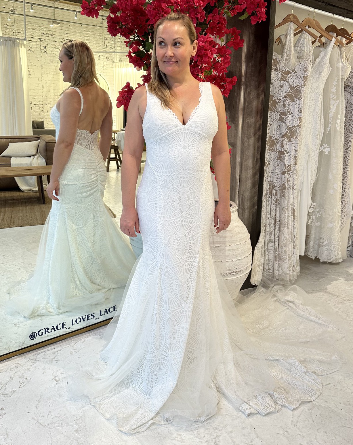 Grace Loves Lace Sienna New Wedding Dress Save 7% - Stillwhite