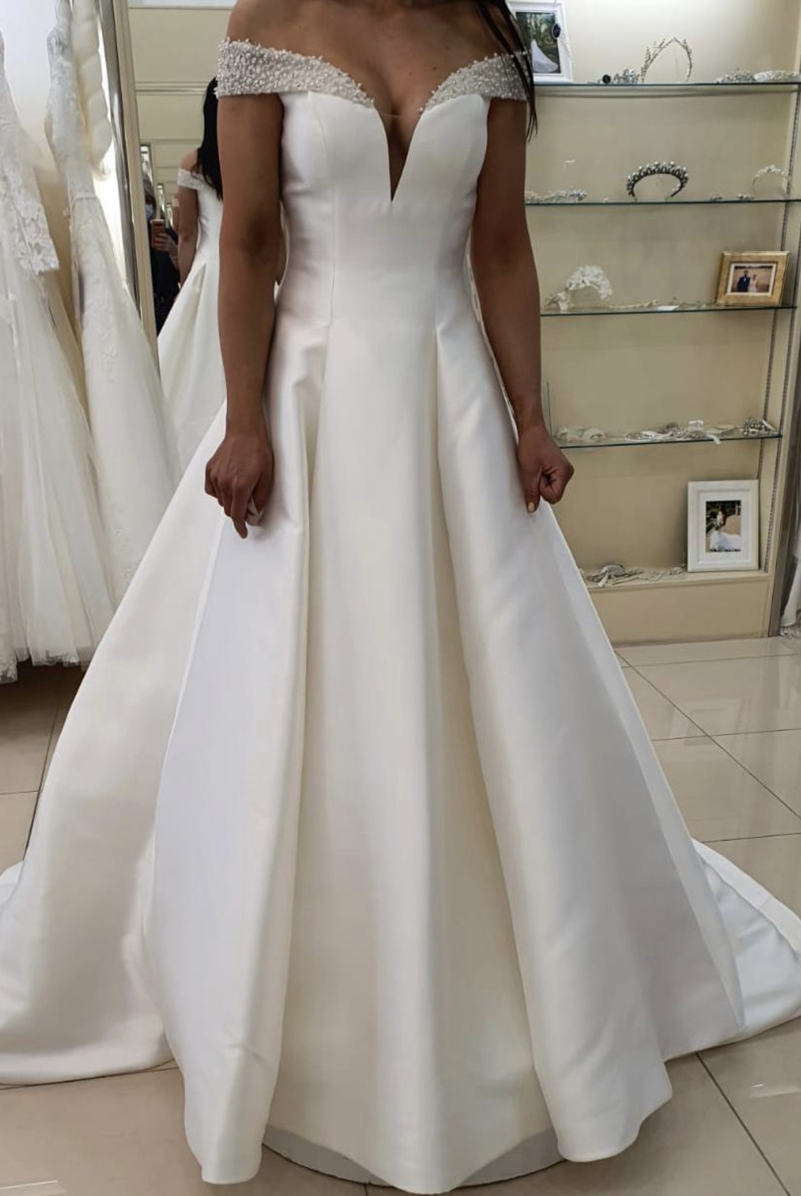 Pronovias Rea Used Wedding Dress Save 41% - Stillwhite
