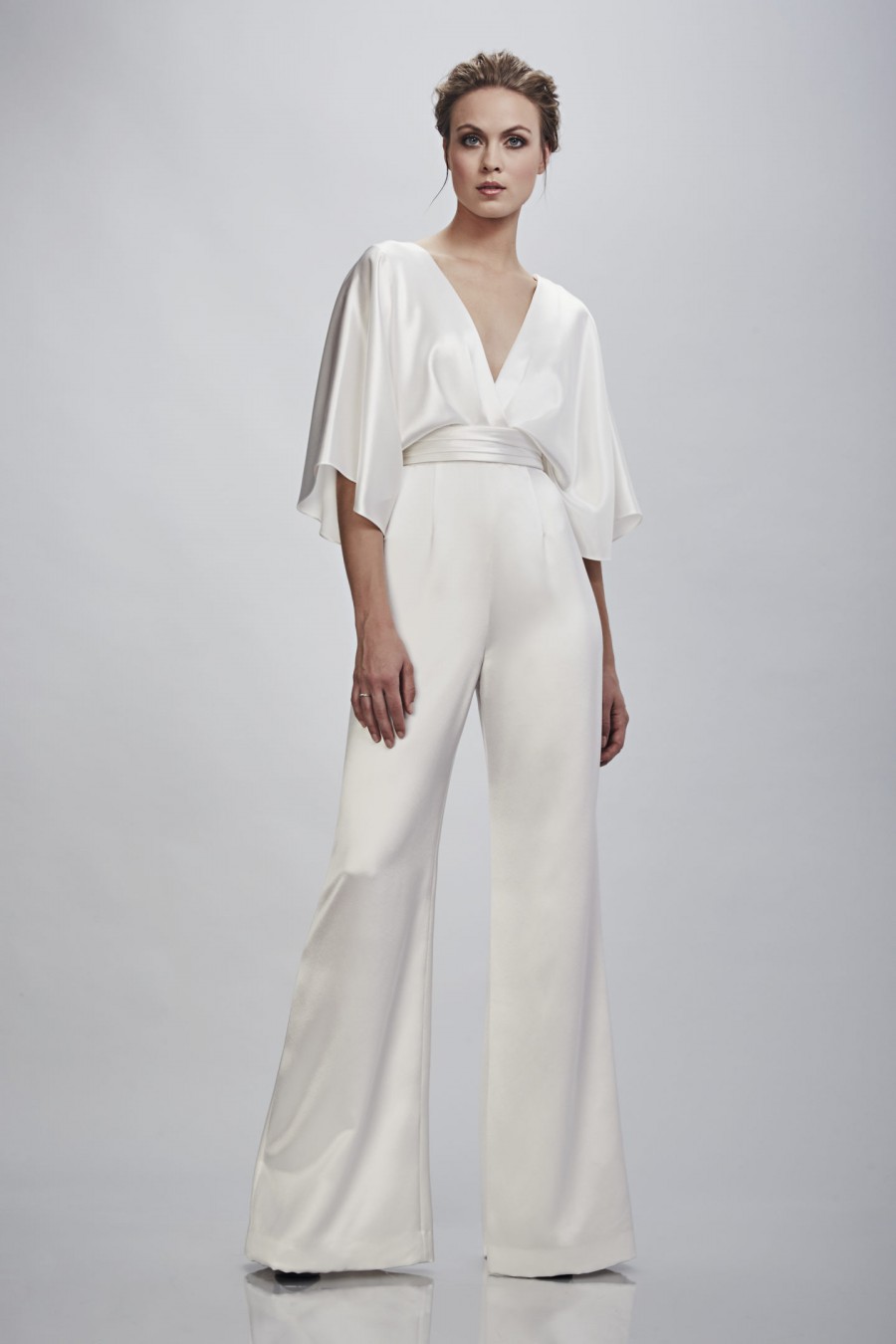 35 Less-is-More Wedding Styles for a Minimalist Bride – Stillwhite Blog