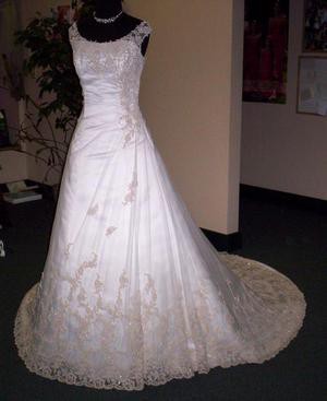 Maggie Sottero, Eleganza Used Wedding Dress Save 80% - Stillwhite