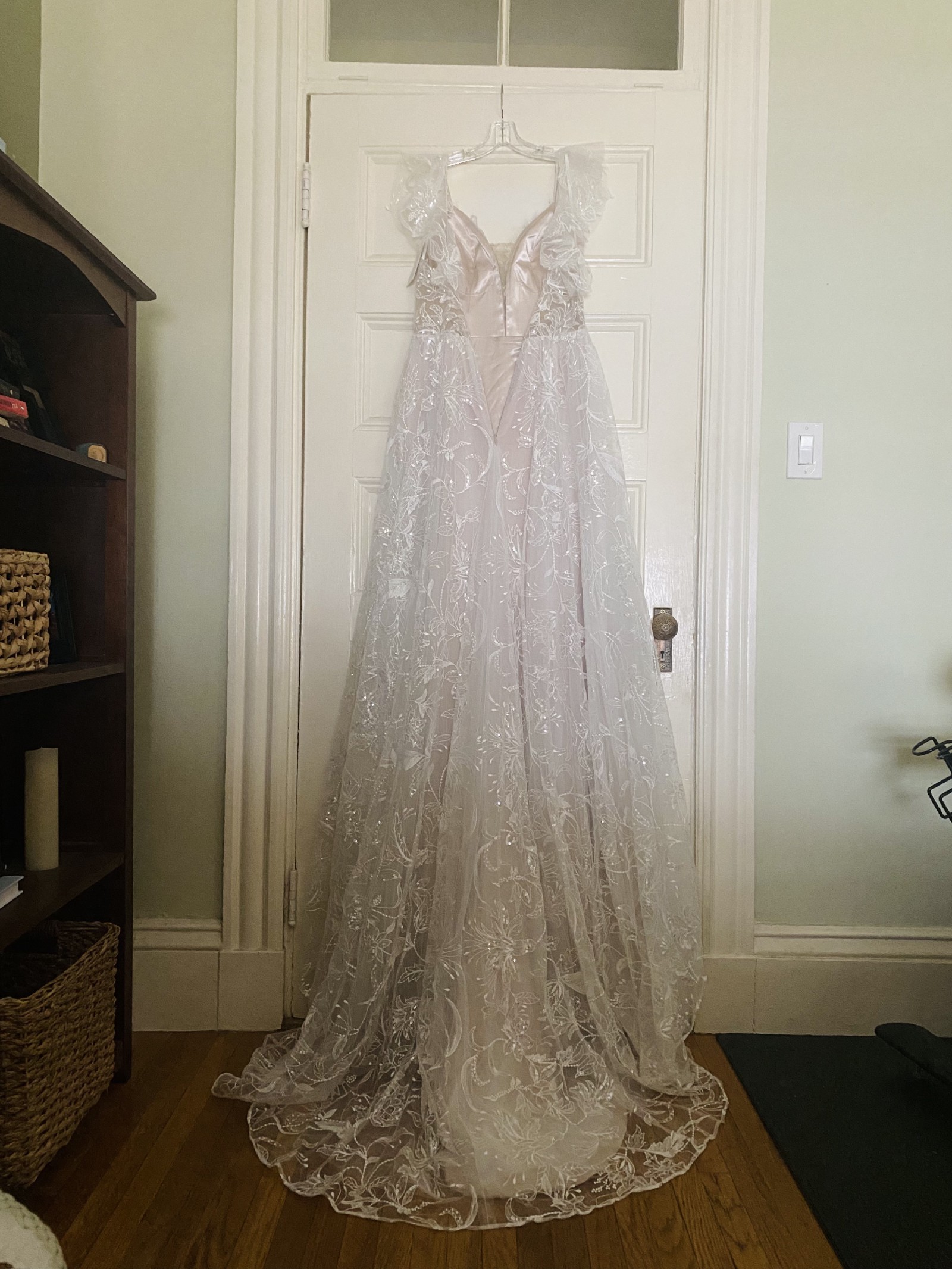 Madi Lane Maiya ML10155 New Wedding Dress Save 40% - Stillwhite