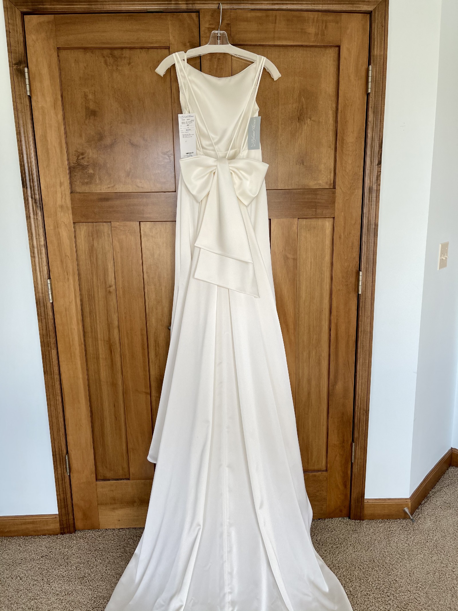 Paloma Blanca Style #4894 New Wedding Dress Save 55% - Stillwhite