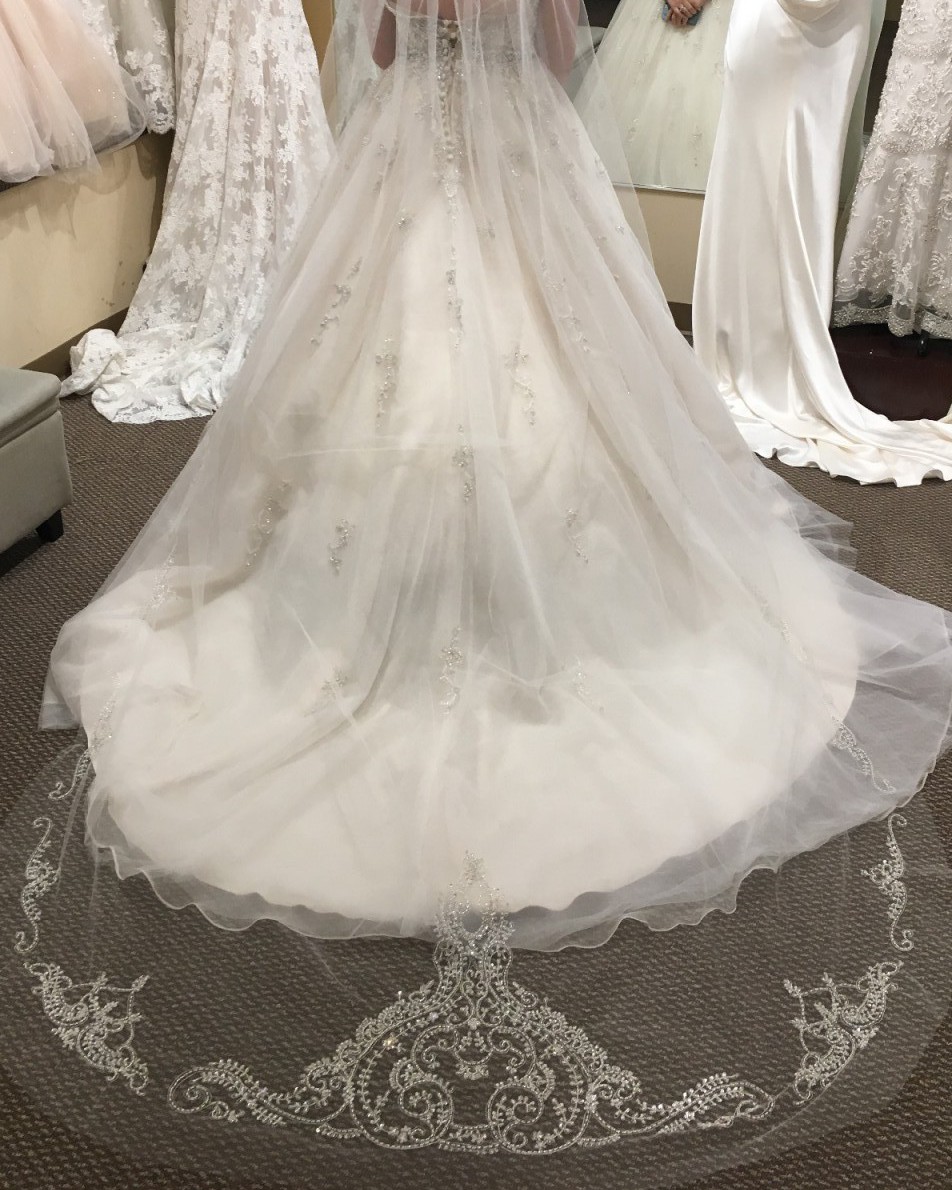 open lace back dress Off the Shoulder Crystal Princess Ball Gown Sequins Bridal Gowns main image 1