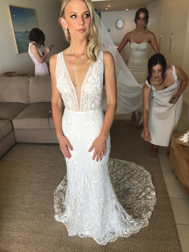 Strapless bra options for low-back dress? I hate the feeling of the pads I  had sewn in. : r/weddingplanning