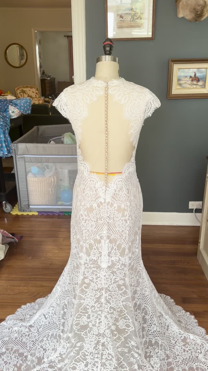 Watters, PHILOMENE LACE CAP-SLEEVE WEDDING GOWN| Style No.