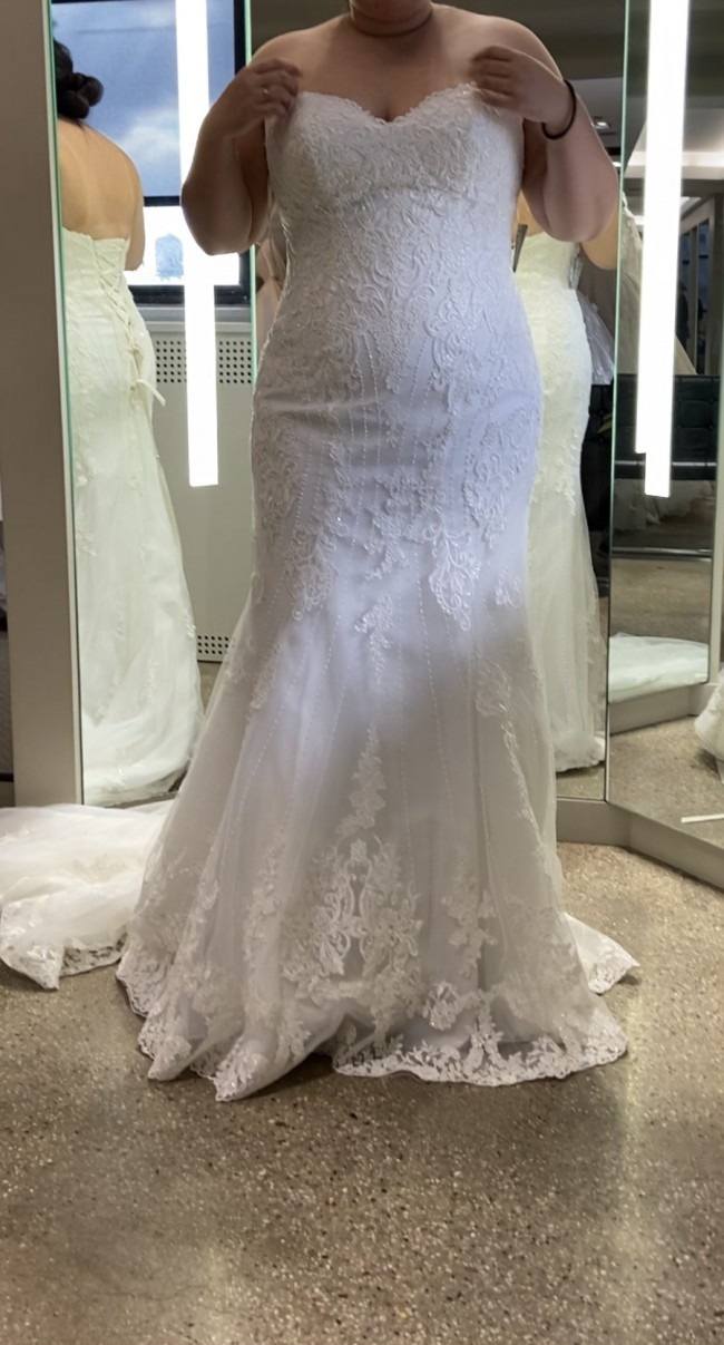 Essense of Australia D2209 New Wedding Dress Save 50% - Stillwhite