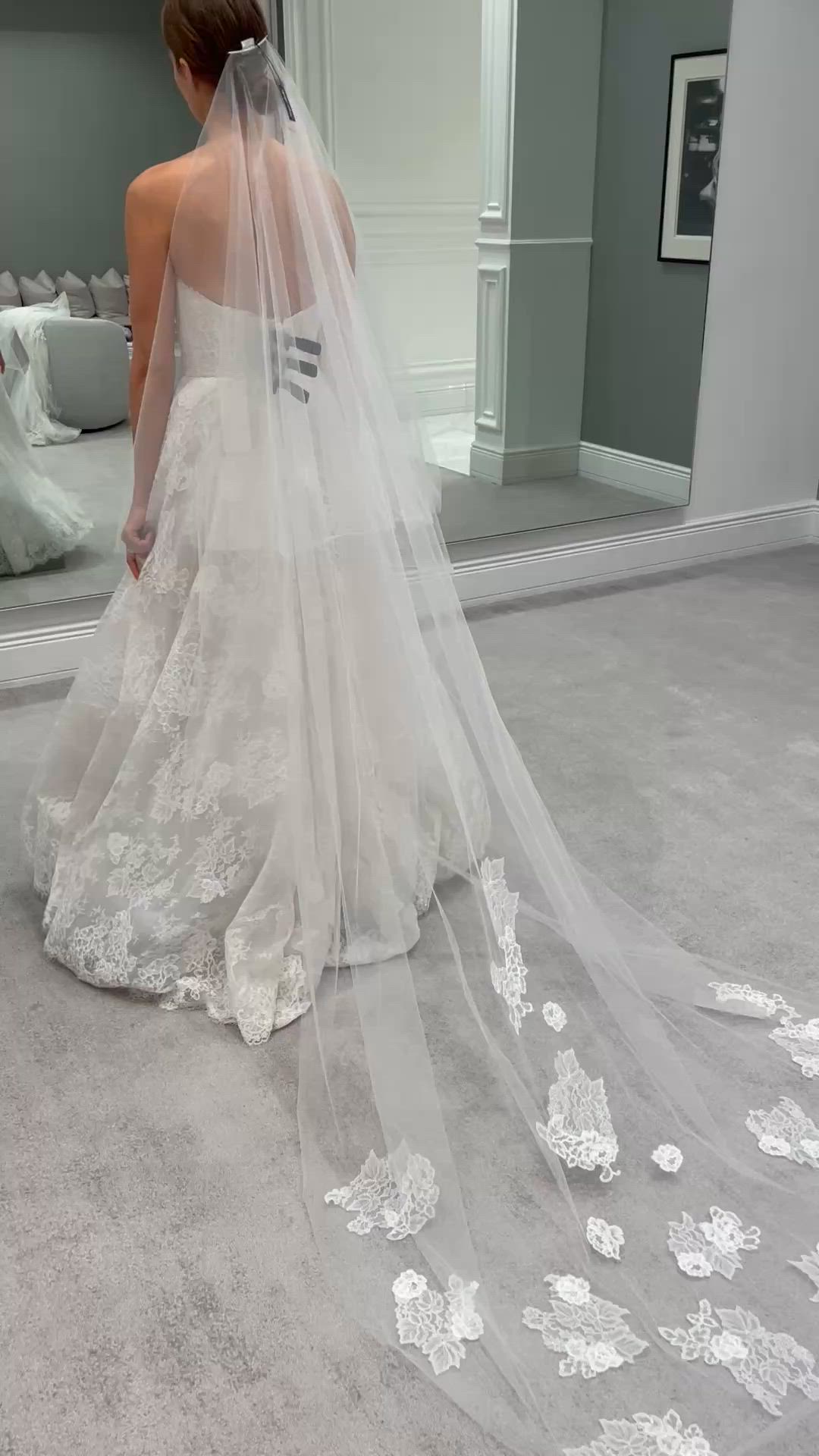 Monique Lhuillier, Kate