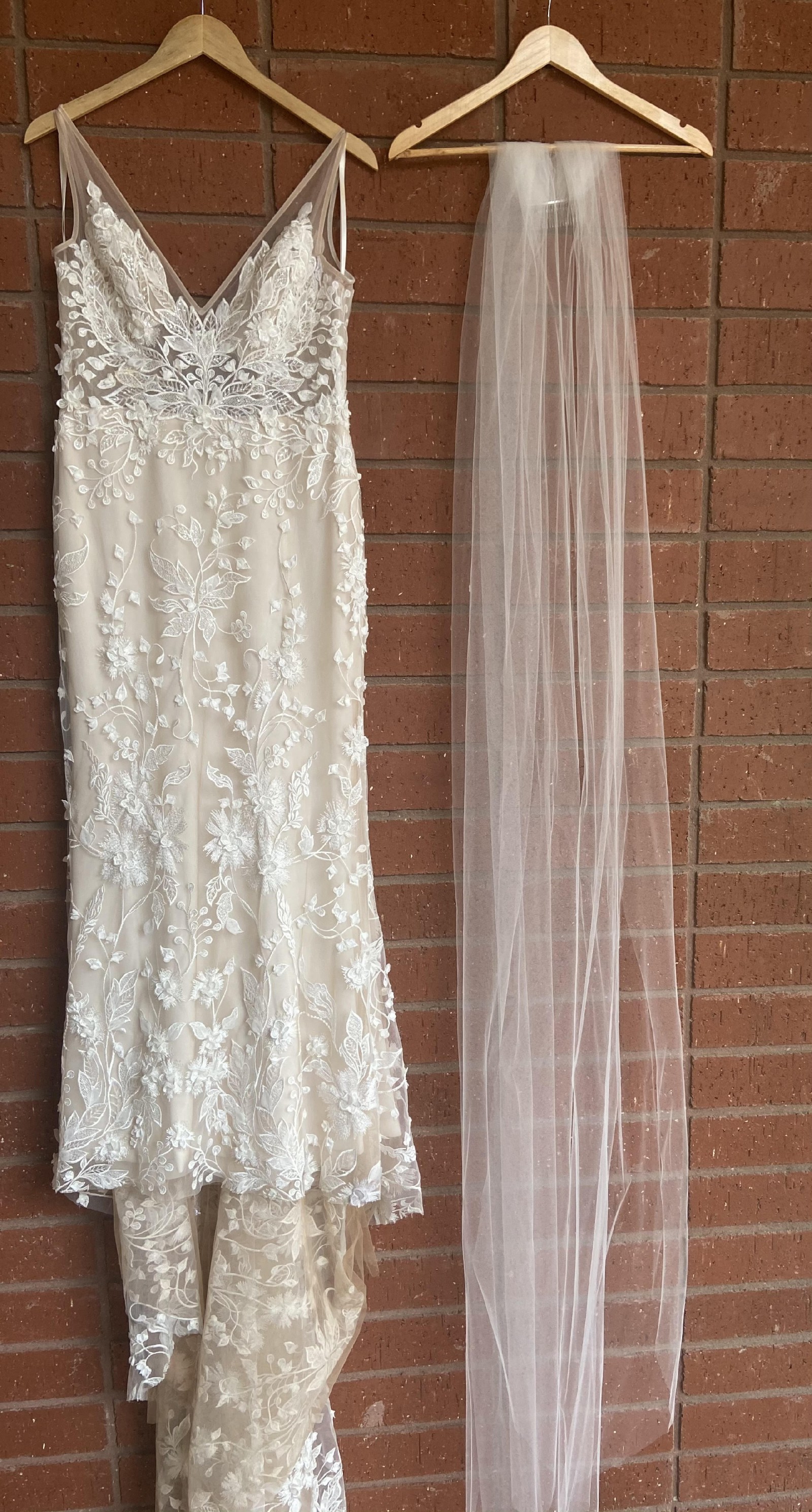 3d lace gown
