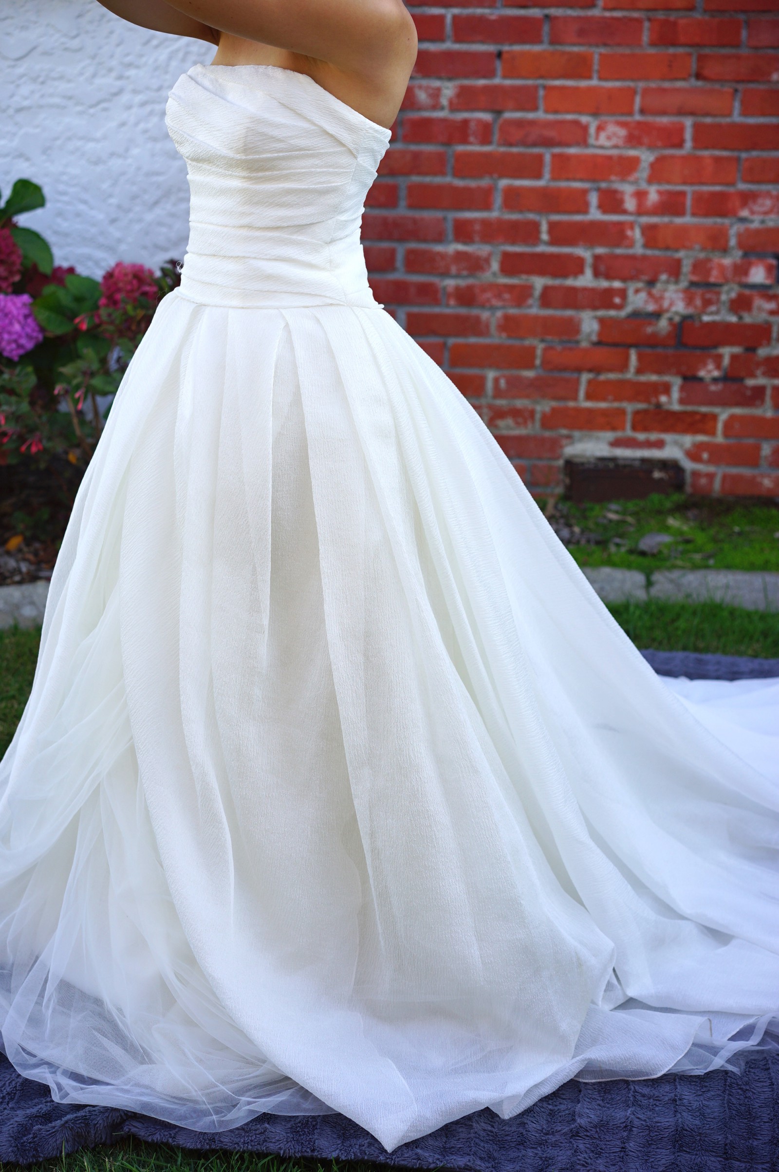 White By Vera Wang Textured Organza Wedding Dress Online Sale, UP 