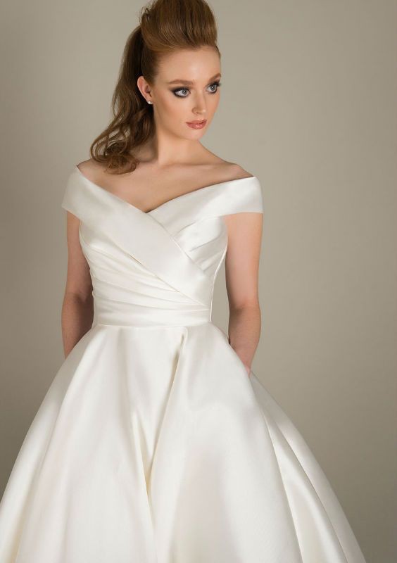 Loulou Bridal Maude Used Wedding Dress Save 50 Stillwhite