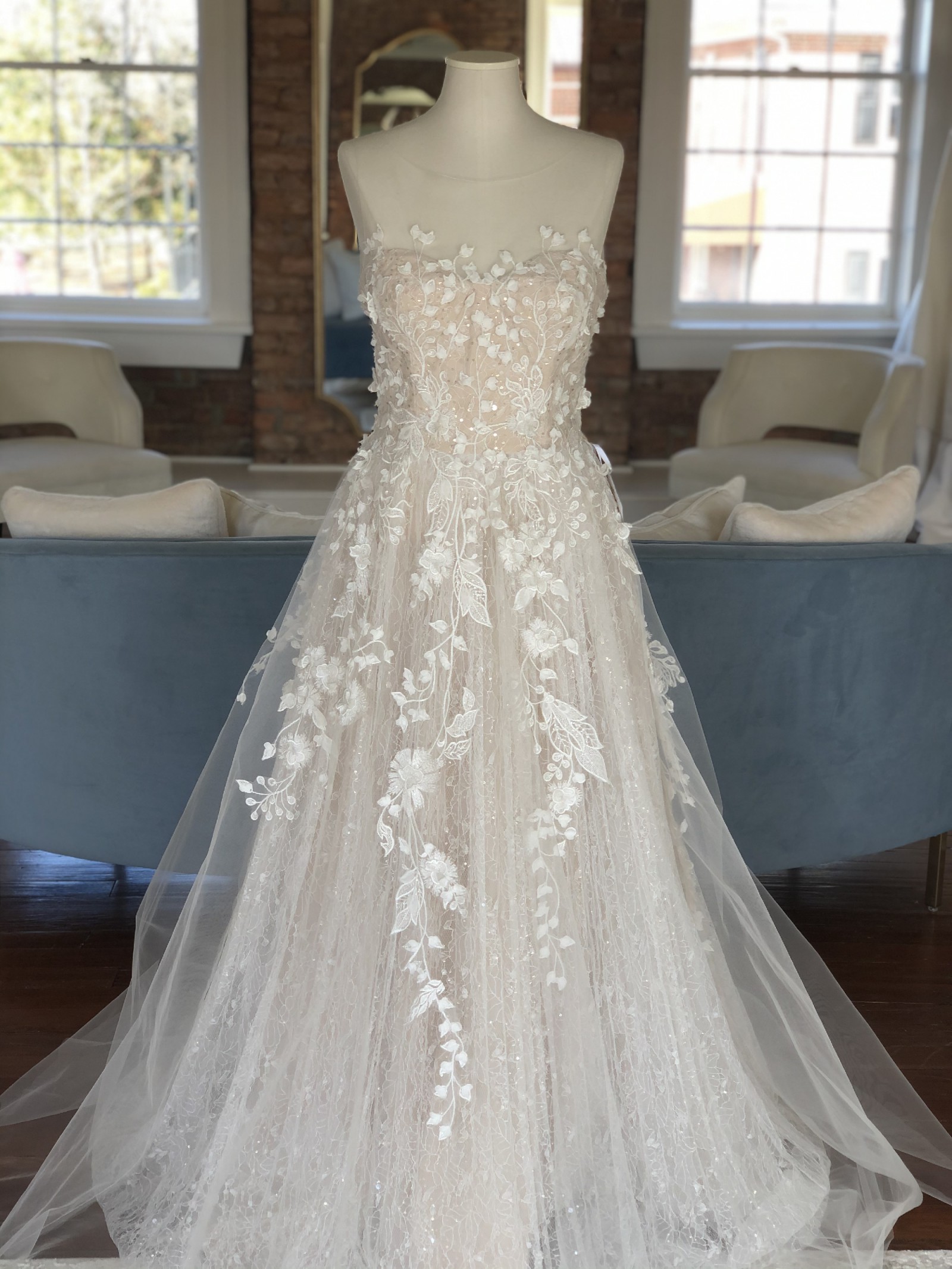 Beccar Sample Wedding Dress Save 70% - Stillwhite