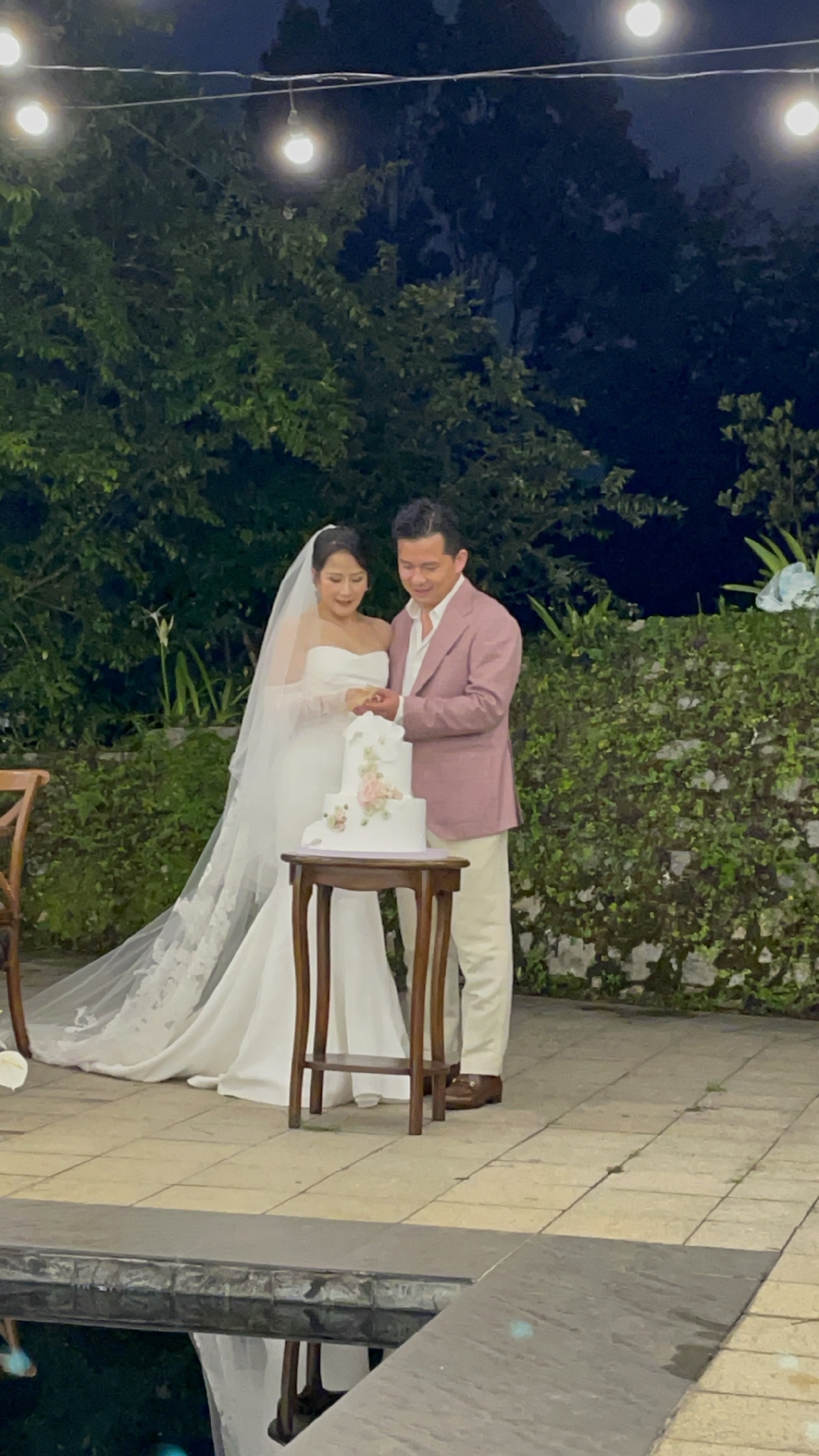 Vera Wang, Ava Wedding Dress Save 66% - Stillwhite