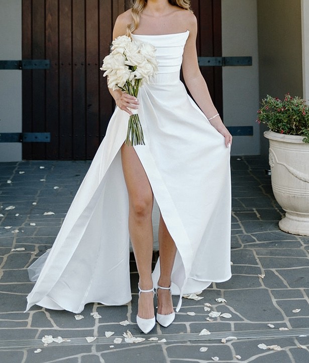 Alex Perry, Audrey Wedding Dress Save 42% - Stillwhite