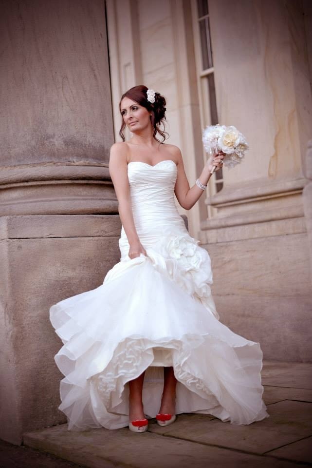 Ian Stuart, Seville Preowned Wedding Dress Save 70% Stillwhite